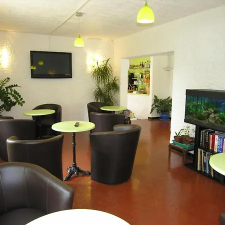 Abaca Ypua Restaurant Hotell 2*