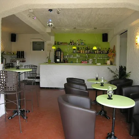Abaca Ypua Restaurant Hotell